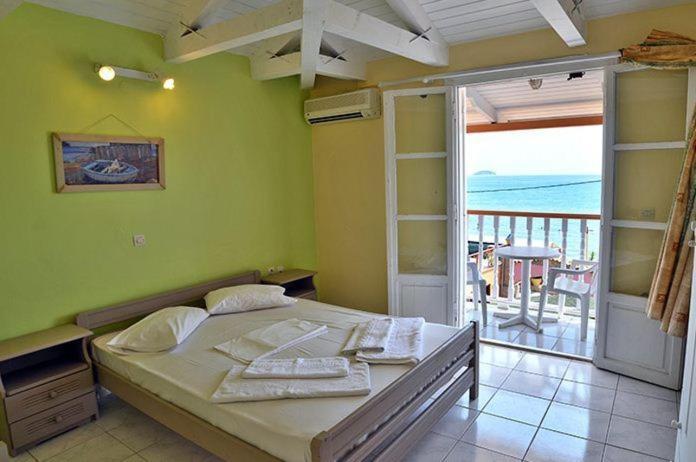 Turtle Beach Agios Sostis  Exterior foto